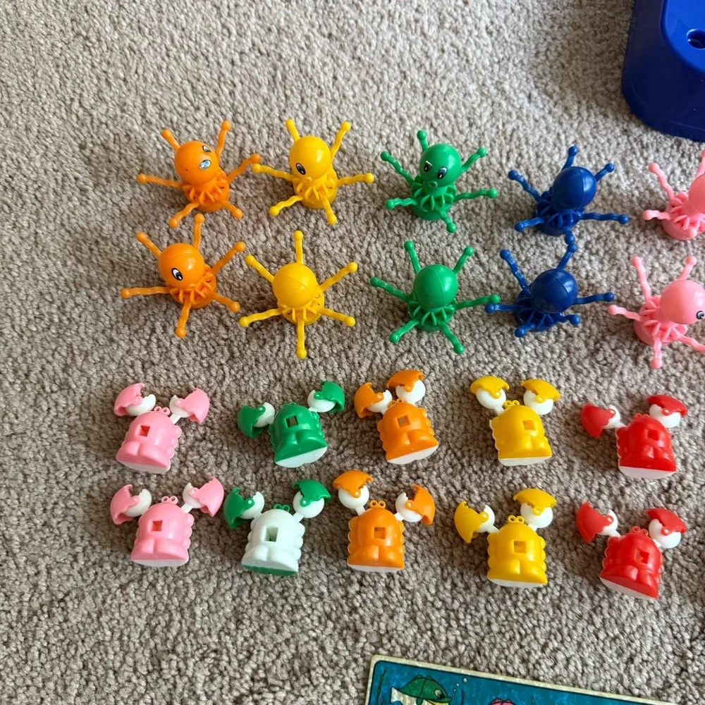 Vintage 1985 Colorful Fishing Game Set